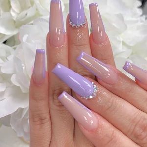 Meet your Posher, Saira